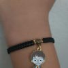 Pulsera tejida a mano